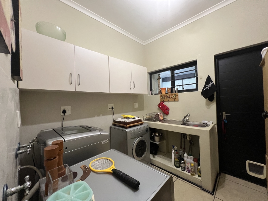 2 Bedroom Property for Sale in Gordon Heights Western Cape